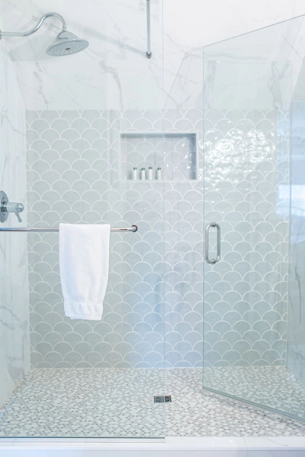 Queen Suite bathroom at Biddle Point Inn