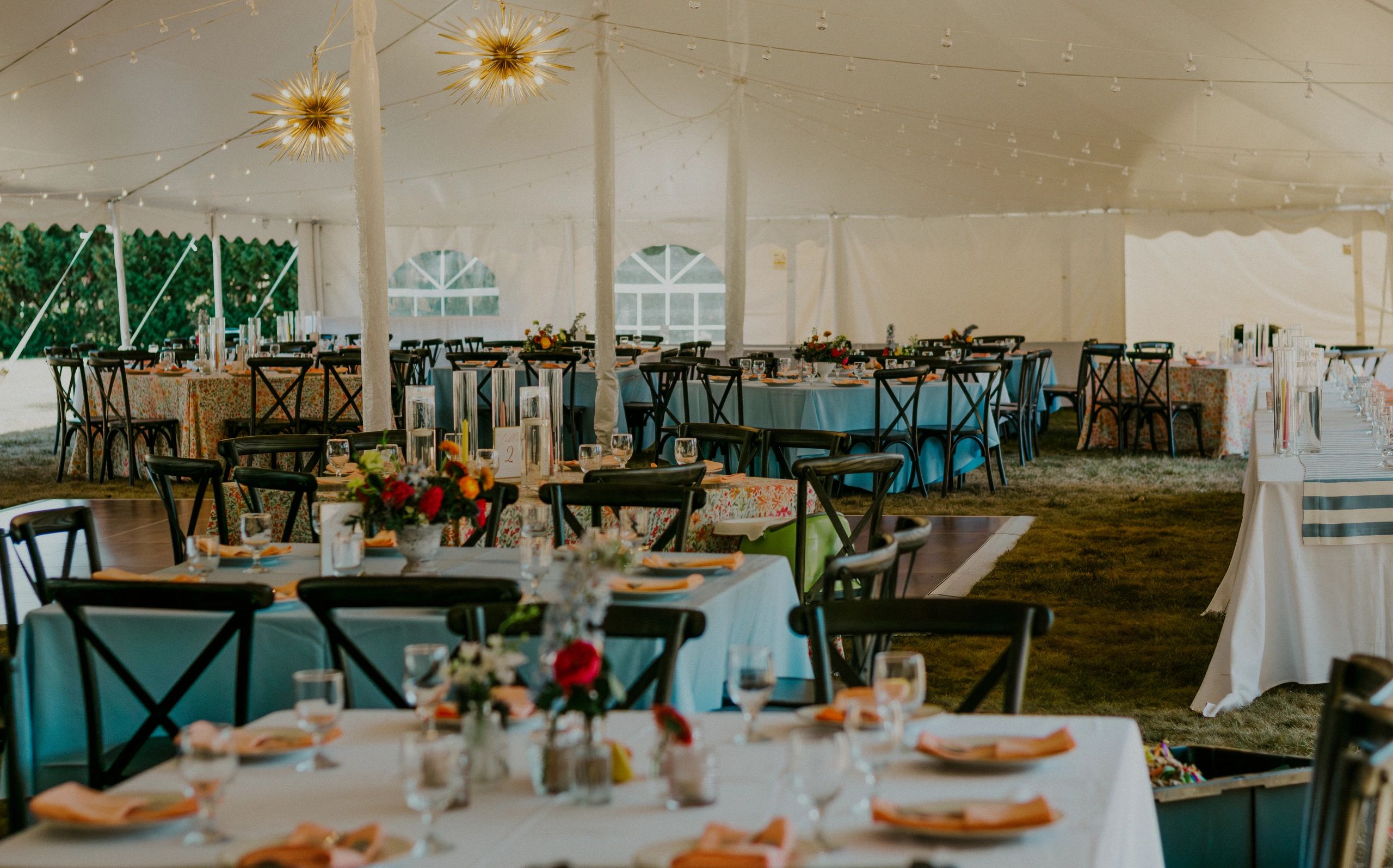 Jenkins wedding tent with flowers and tables